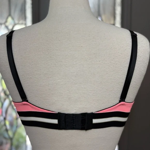 PINK Victoria’s Secret Wear Everywear Underwire Push Up Bra | 36C - Picture 5 of 13